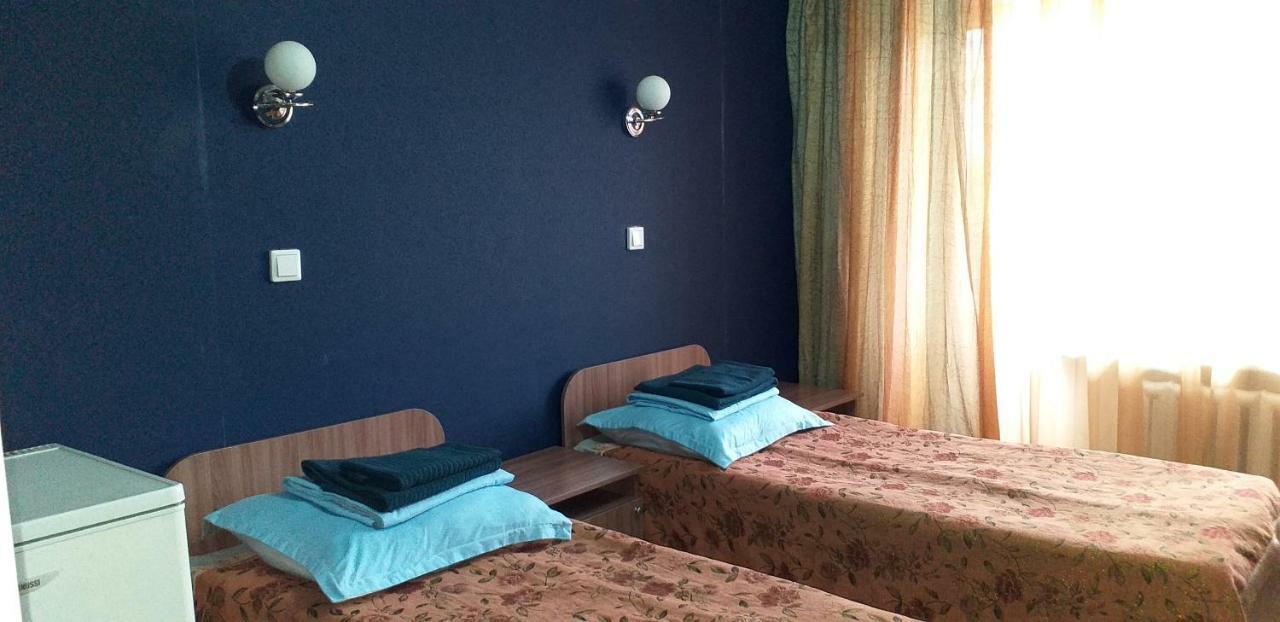Tourist Hotel Ustʼ-Kamenogorsk Exterior foto