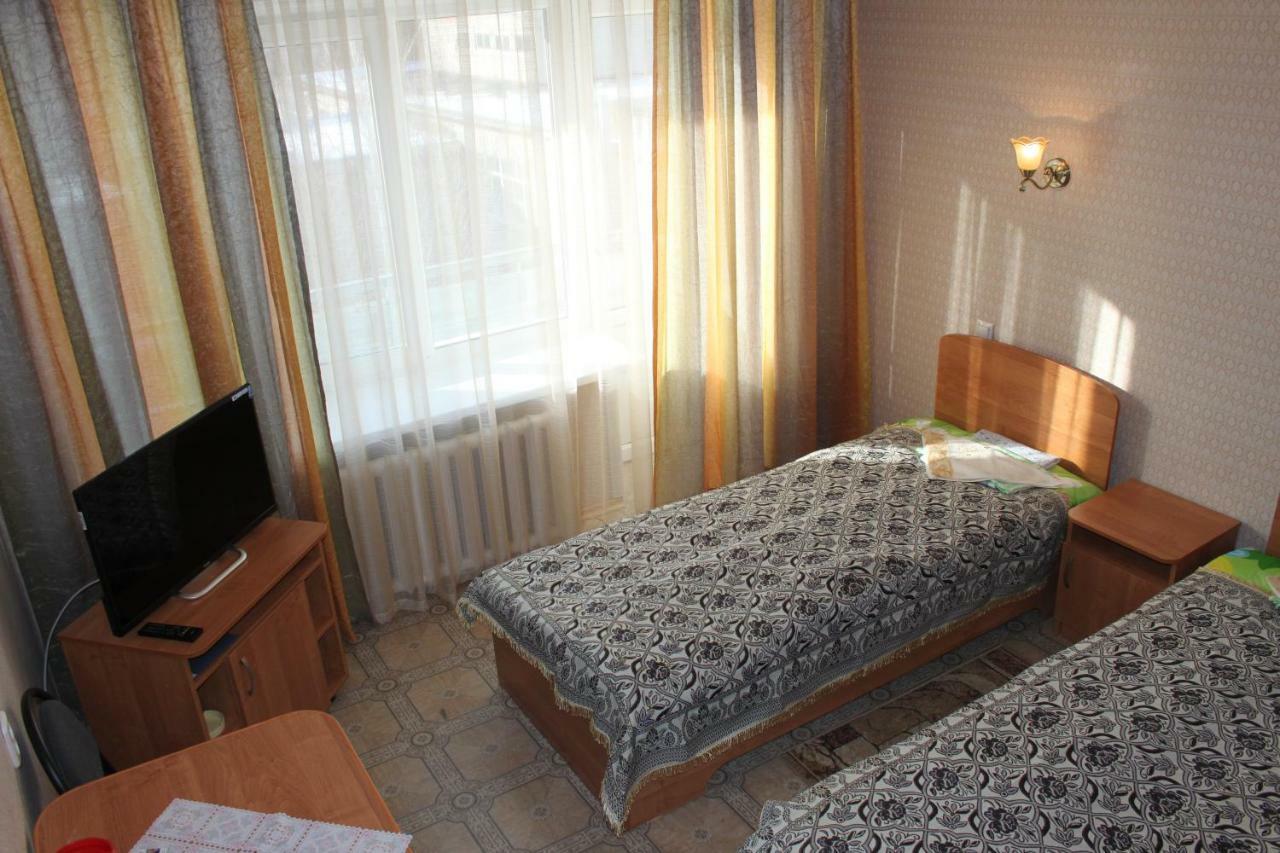 Tourist Hotel Ustʼ-Kamenogorsk Exterior foto