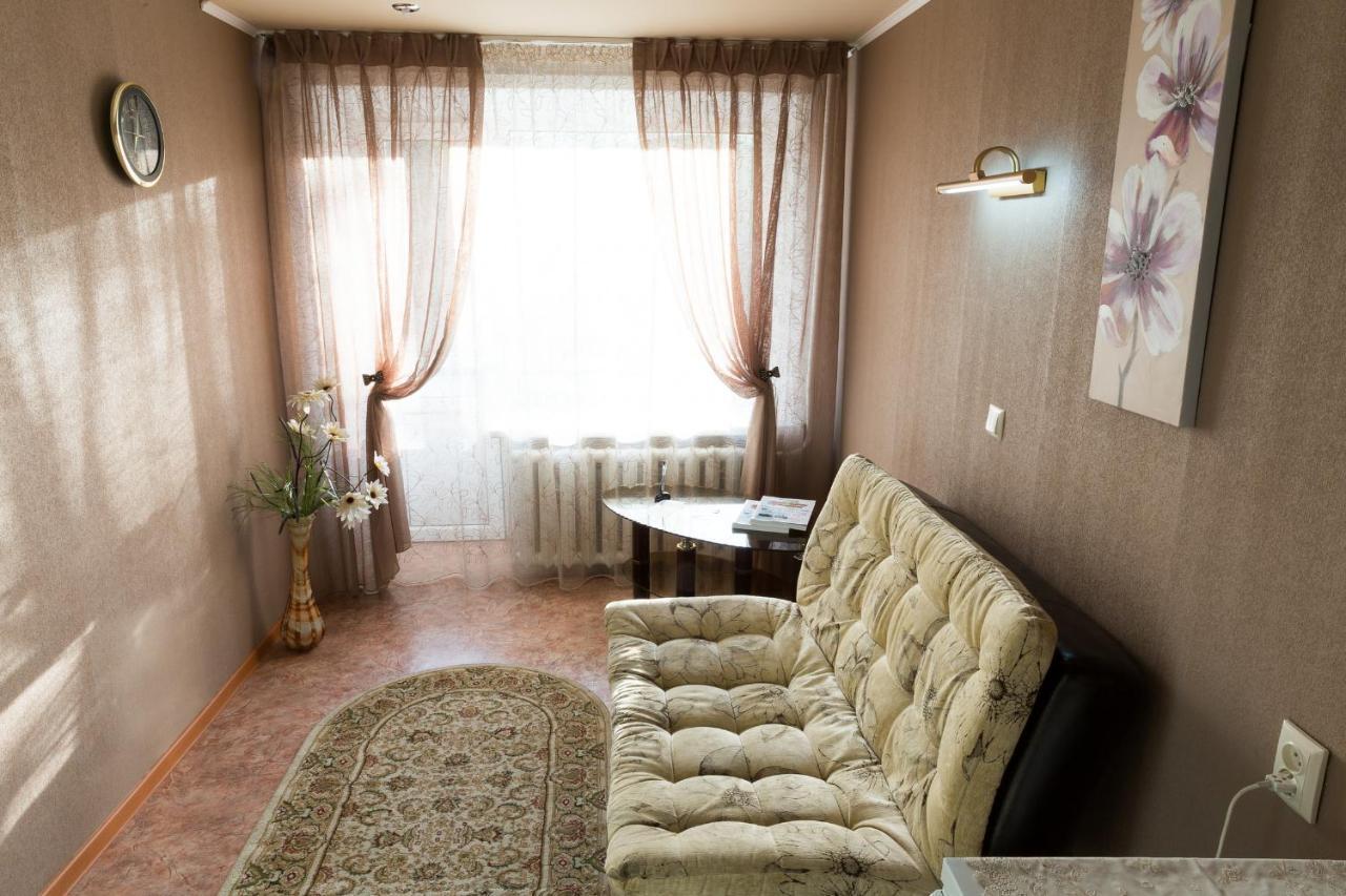 Tourist Hotel Ustʼ-Kamenogorsk Exterior foto